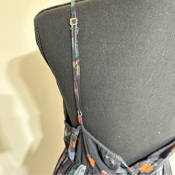 Ro’s Garden | anthropology | floral dress | boho floral |size medium - Picture 4 of 13